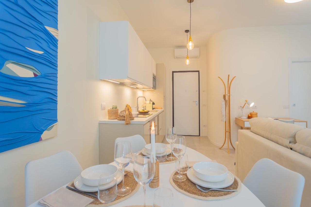 Enchanted Como Lake - City Apartment 2 By Rent All Комо Екстер'єр фото